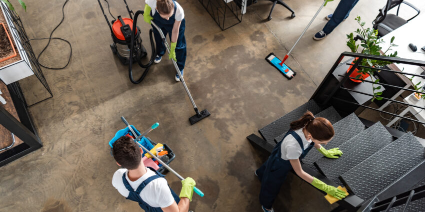 cleaning commercial office